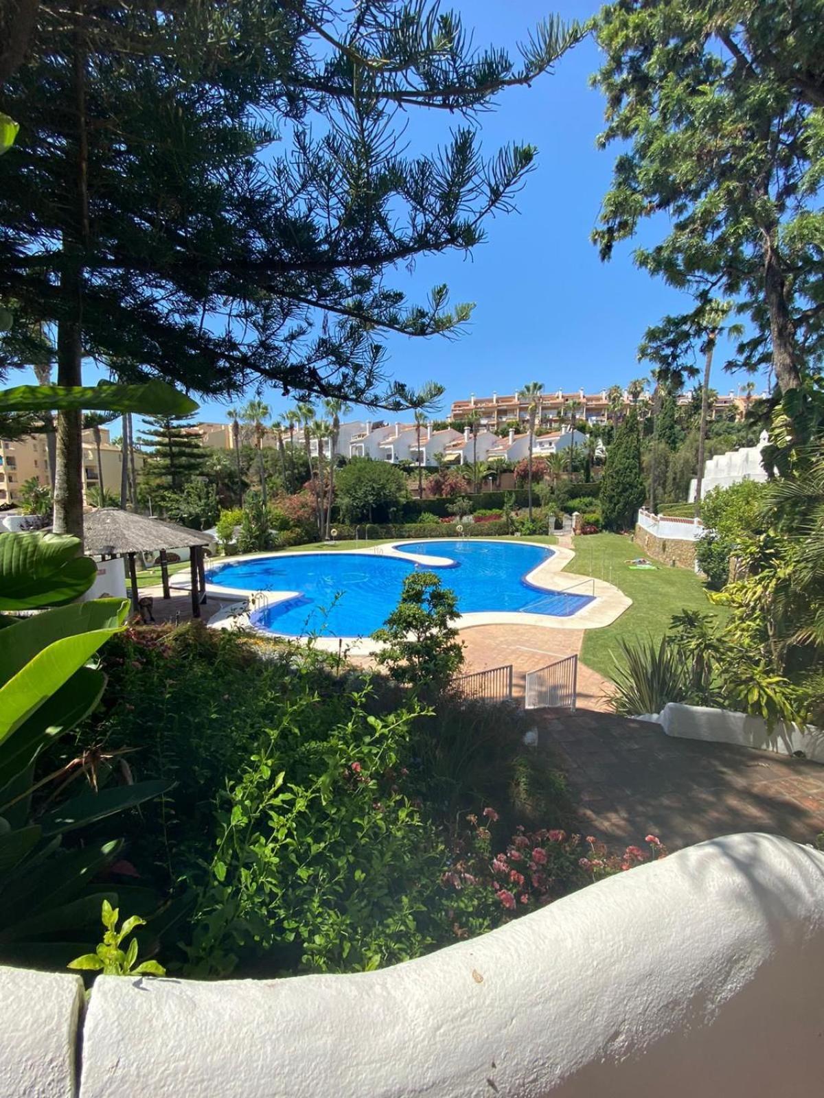 Benalgolf Vista al mar - PISCINA Y PLAYA - CERCANO A CAMPO DE GOLF - EXCELENTE CONEXION WIFI Benalmádena Exterior foto